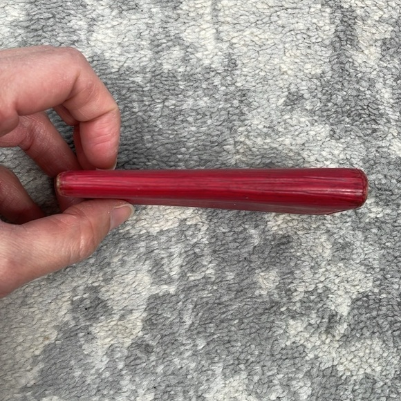 Louis Vuitton 4 Key Holder Case Red Epi Leather Snap Wallet - Picture 7 of 16